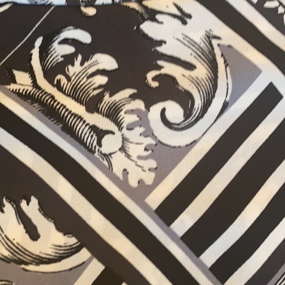 Express Skort - Picture 2 of 5